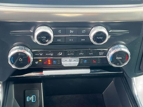 Used 2024 Ford F150 Lariat w/ Tow/Haul Package image 16