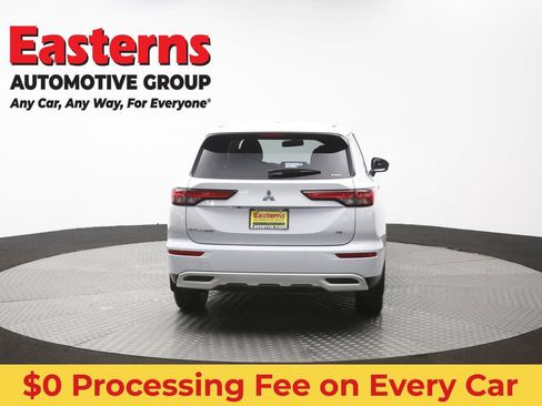Used 2024 Mitsubishi Outlander SE AWD/4WD image 37