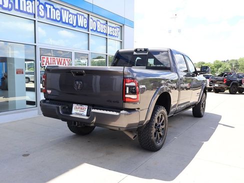Used 2022 RAM 2500 Limited AWD/4WD image 3