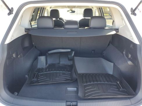 Used 2022 Volkswagen Tiguan SE image 8