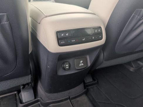 Used 2021 Hyundai Palisade Limited FWD image 35