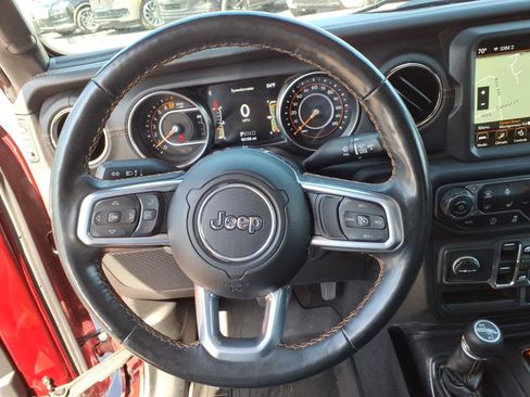 Used 2021 Jeep Gladiator Overland AWD/4WD image 17