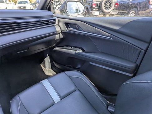 Used 2025 Toyota Camry SE image 17