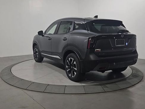 New 2026 Nissan Kicks SV image 3