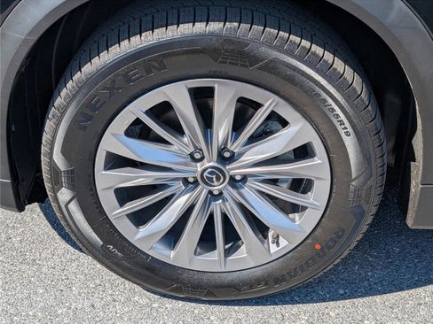 Used 2024 MAZDA CX-90 3.3 Turbo w/ Preferred Package AWD/4WD image 10