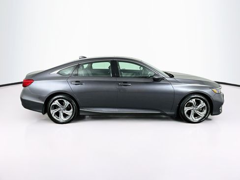 Used 2018 Honda Accord EX image 10