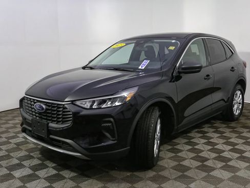 Used 2023 Ford Escape Active w/ Tech Pack #1 image 5