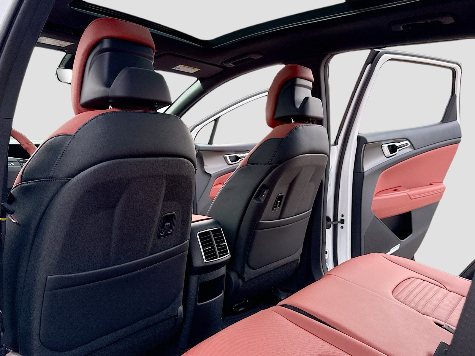 New 2026 Kia Sportage SX AWD/4WD image 6