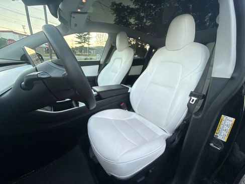 Used 2020 Tesla Model Y Long Range AWD/4WD image 9