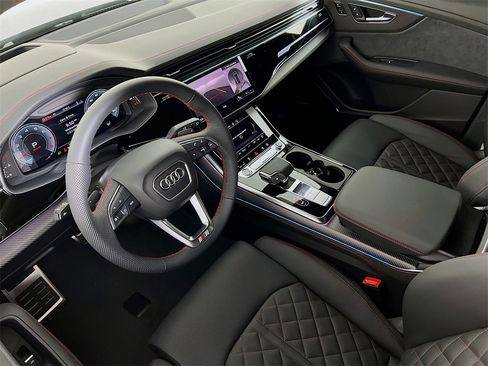 New 2026 Audi Q8 Prestige image 9