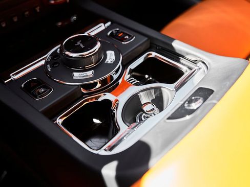 Used 2020 Rolls-Royce Wraith RWD image 57