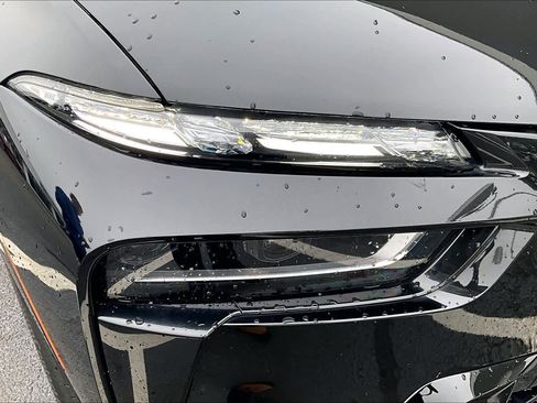 Used 2025 BMW X7 M60i image 27