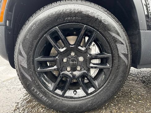 New 2026 Land Rover Defender 110 S AWD/4WD image 28