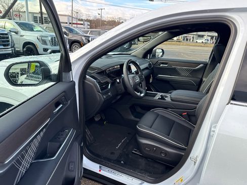 New 2026 GMC Acadia Denali w/ Super Cruise Package image 19