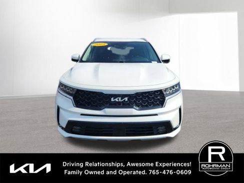 Used 2023 Kia Sorento EX AWD/4WD image 2