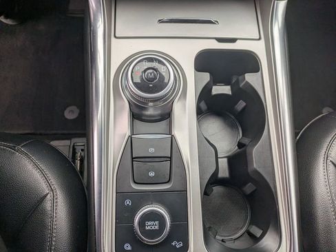 Used 2020 Ford Explorer XLT w/ Equipment Group 202A image 18