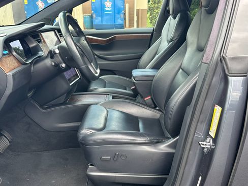 Used 2020 Tesla Model X Long Range AWD/4WD image 9