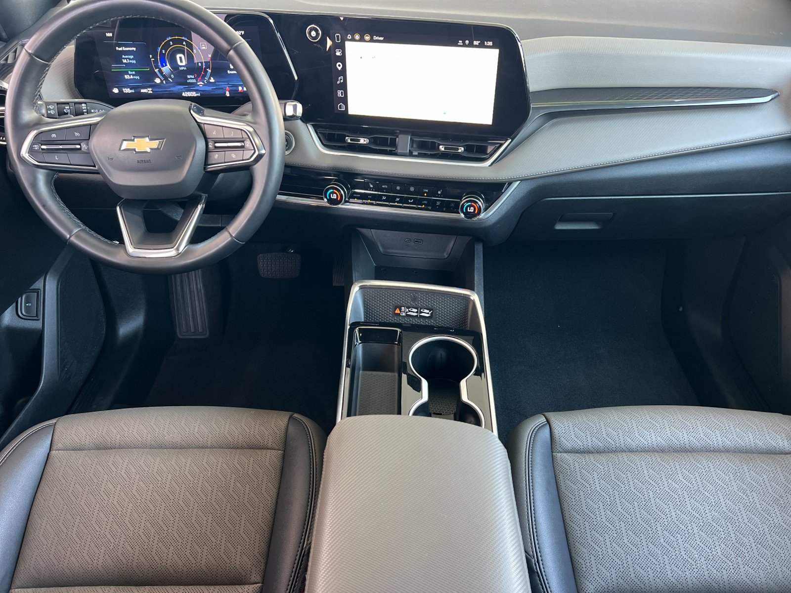Used 2025 Chevrolet Equinox LT w/ Convenience Package II AWD/4WD image 13