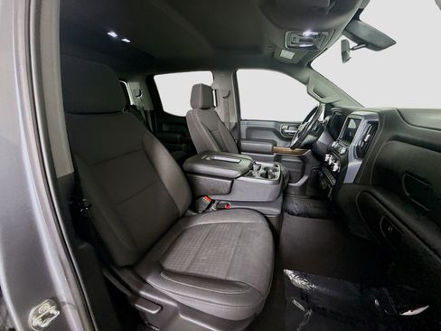 Used 2019 GMC Sierra 1500 SLE w/ SLE Value Package image 29