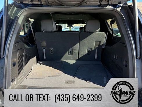 Used 2023 Chevrolet Suburban RST w/ Sport Performance Package AWD/4WD image 33