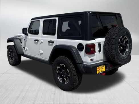 Used 2025 Jeep Wrangler Unlimited Rubicon AWD/4WD image 5