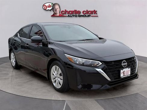 Used 2024 Nissan Sentra S image 7