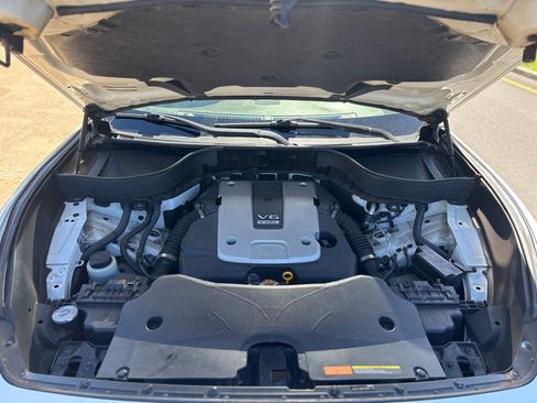 Used 2015 INFINITI QX70 AWD w/ Premium Package image 18