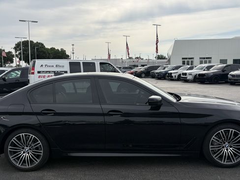 Used 2019 BMW 530i xDrive w/ M Sport Package AWD/4WD image 11