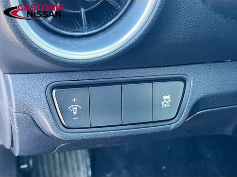 Used 2023 Kia Forte LXS image 13