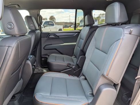 New 2026 GMC Acadia AT4 AWD/4WD image 34