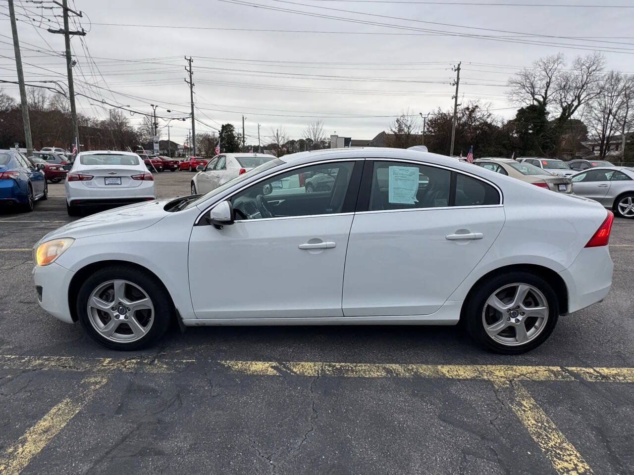 Used 2012 Volvo S60 T5 w/ Multimedia Pkg FWD image 9