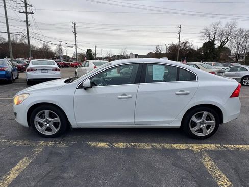 Used 2012 Volvo S60 T5 w/ Multimedia Pkg FWD image 9