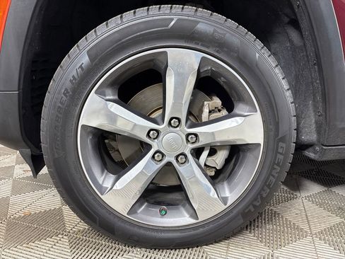 Used 2021 Jeep Grand Cherokee L Limited AWD/4WD image 12