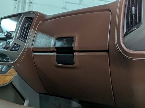 Used 2018 Chevrolet Silverado 3500 High Country image 24