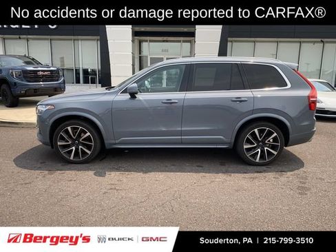 Used 2020 Volvo XC90 T6 Momentum w/ Protection Package AWD/4WD image 2