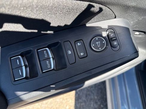 Used 2023 Honda Civic Sport image 5