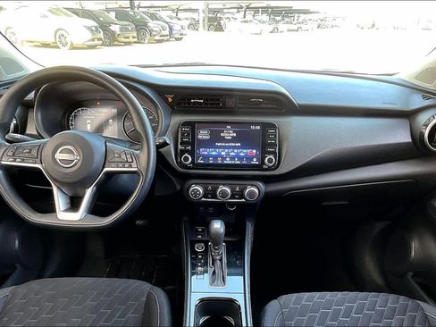 Used 2023 Nissan Kicks SV image 13