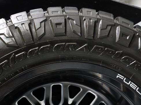 Used 2023 Ford F450 Limited w/ FX4 Off-Road Package image 55