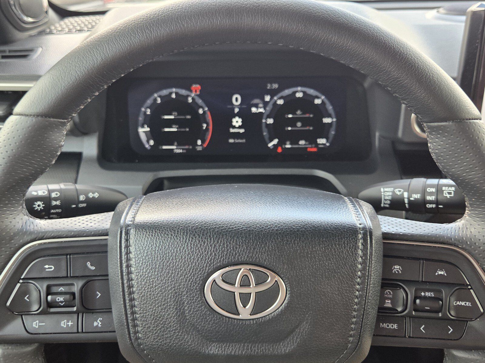 Certified 2025 Toyota 4Runner Limited AWD/4WD image 25
