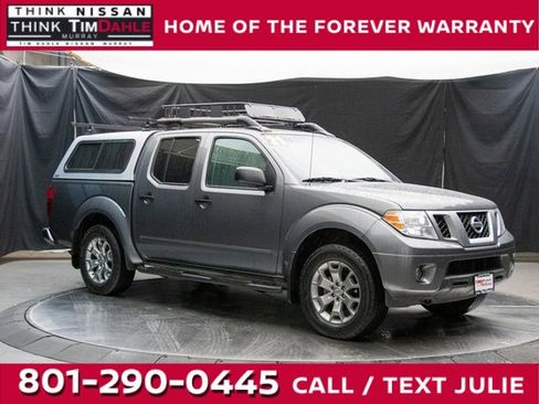Used 2021 Nissan Frontier SV image 1