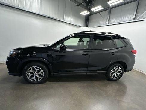 Used 2021 Subaru Forester Premium w/ Popular Package #1 image 2