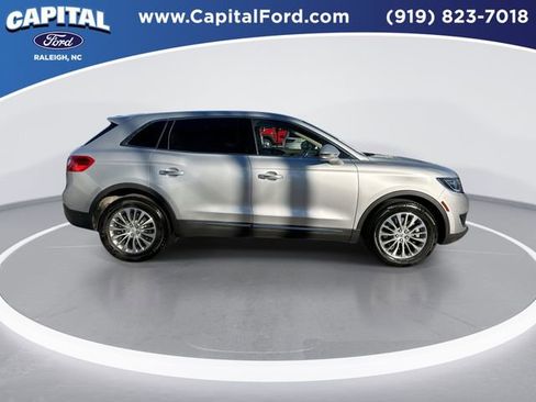 Used 2017 Lincoln MKX Select w/ Select Plus Package image 9