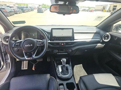 Used 2023 Kia Forte GT-Line w/ GT-Line Premium Package FWD image 7