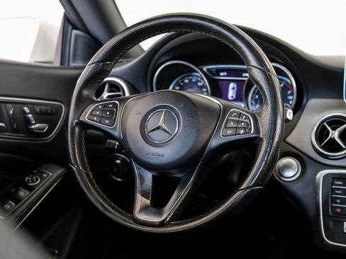 Used 2018 Mercedes-Benz CLA 250 image 13