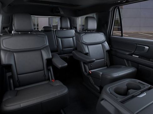 New 2027 Ford Expedition Platinum w/ Stealth Performance Package AWD/4WD image 11