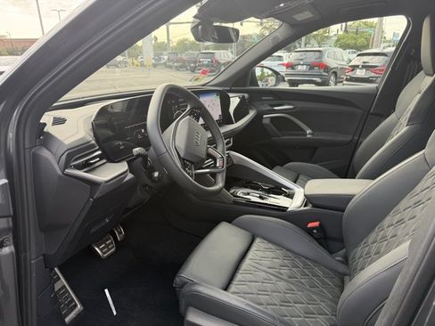 Used 2025 Audi SQ5 Premium Plus AWD/4WD image 5