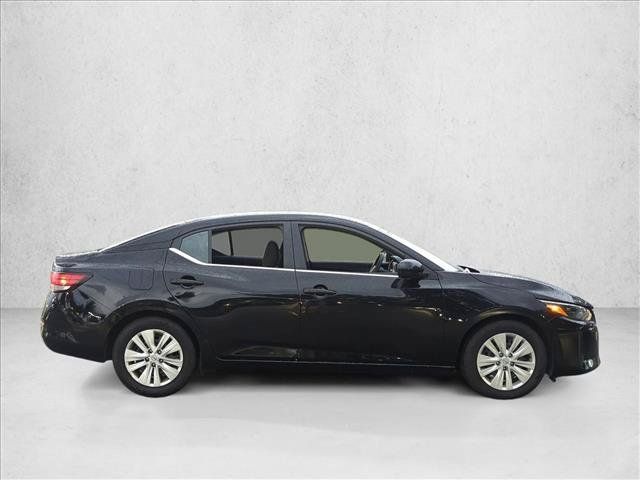 Used 2024 Nissan Sentra S FWD image 4