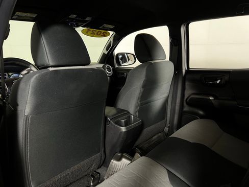 Used 2021 Toyota Tacoma TRD Off-Road w/ Technology Package image 24