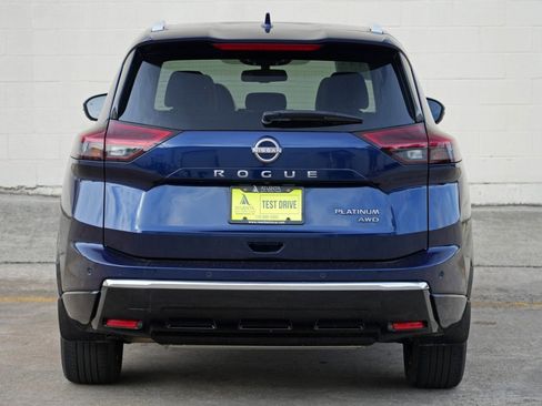 Used 2024 Nissan Rogue Platinum AWD/4WD image 50