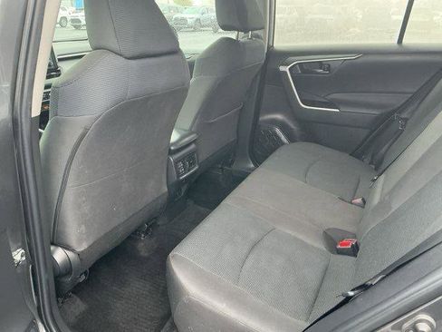 Certified 2022 Toyota RAV4 LE image 21